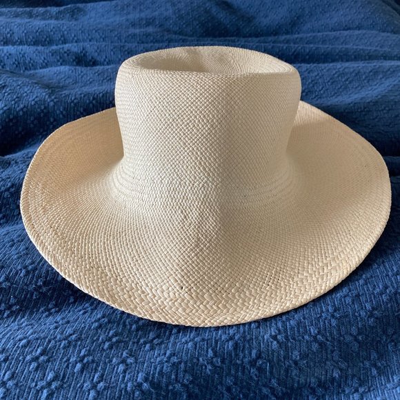 L.L. Bean Accessories - LL Bean Wide Brimmed Straw Sun Hat